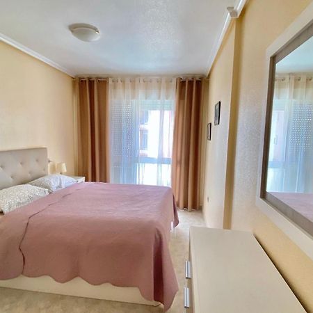 Beautiful Apartment Near Playa De Los Locos ตอร์เรเวียคา ภายนอก รูปภาพ
