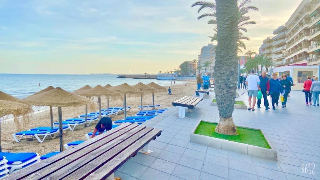 Beautiful Apartment Near Playa De Los Locos ตอร์เรเวียคา ภายนอก รูปภาพ