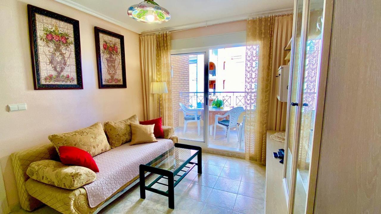 Beautiful Apartment Near Playa De Los Locos ตอร์เรเวียคา ภายนอก รูปภาพ