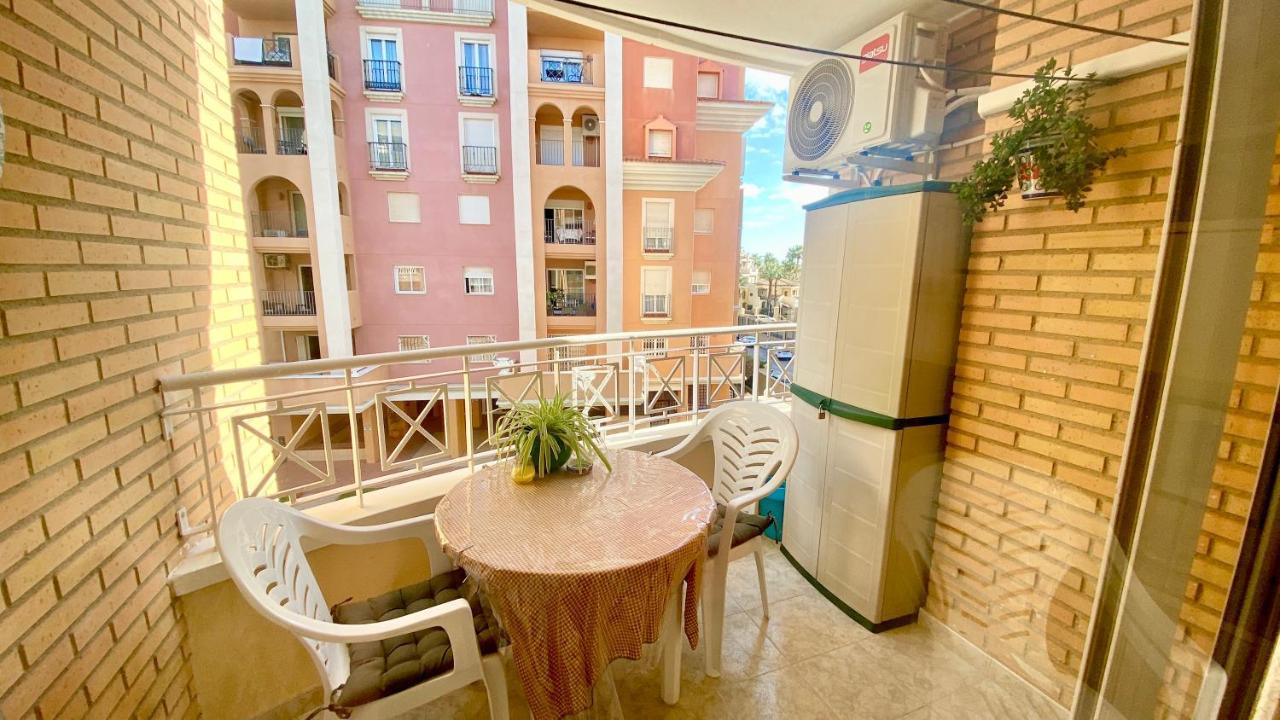 Beautiful Apartment Near Playa De Los Locos ตอร์เรเวียคา ภายนอก รูปภาพ
