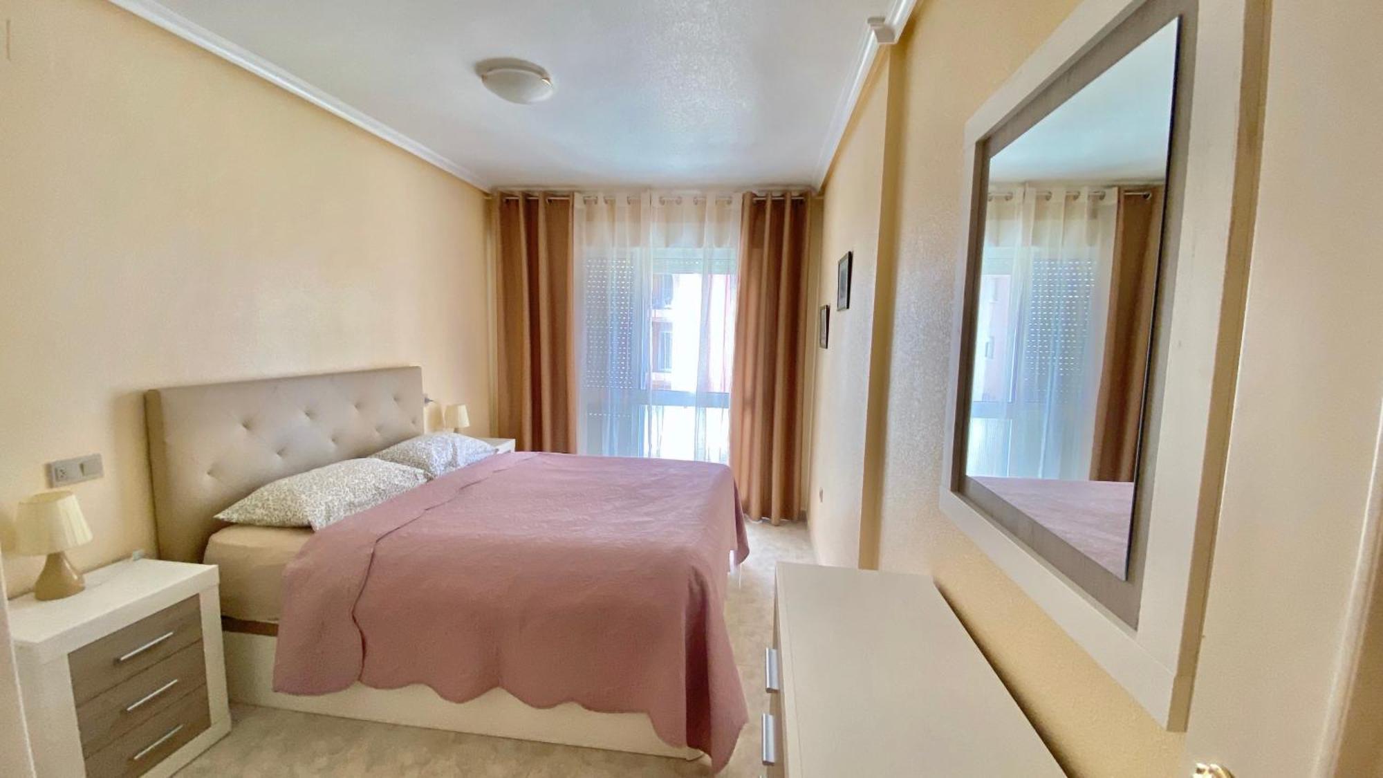 Beautiful Apartment Near Playa De Los Locos ตอร์เรเวียคา ภายนอก รูปภาพ